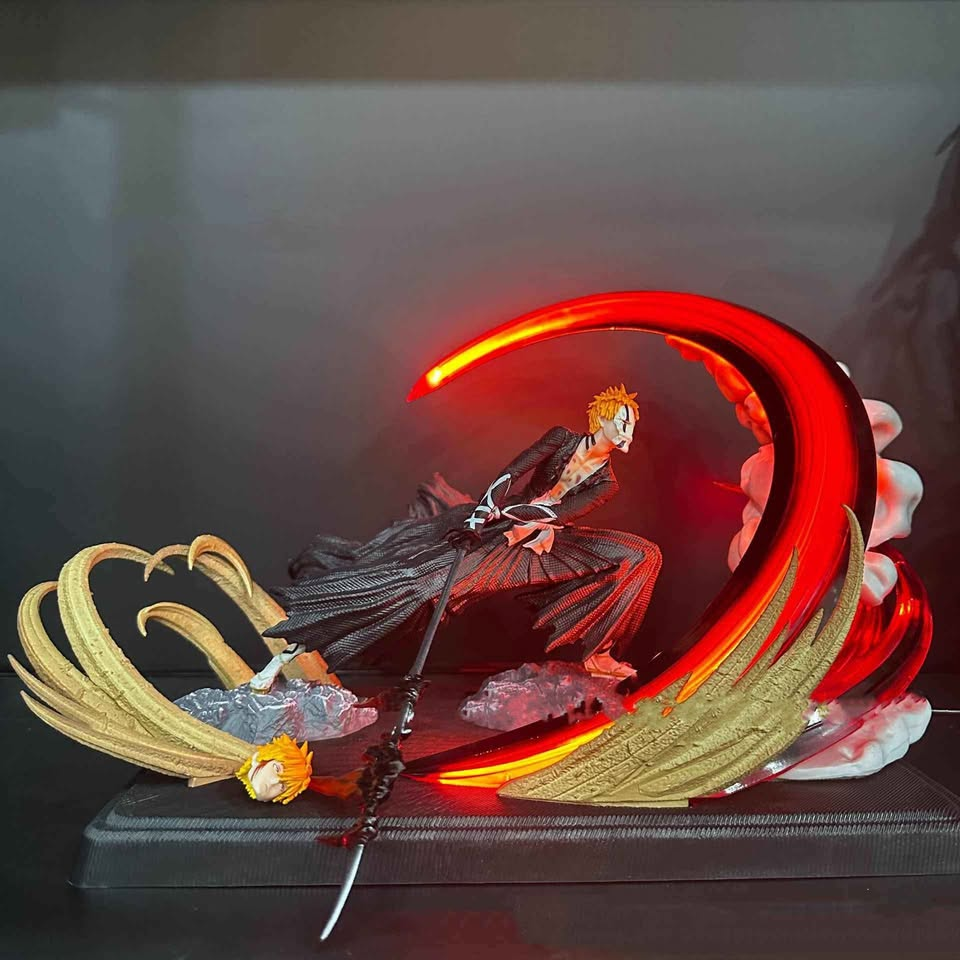 Figura Ichigo Kurosaki Getsuga Tensho Bleach 24cm Con Luz