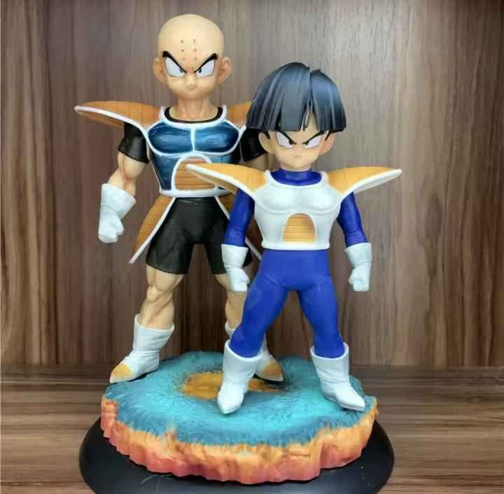Figura Krillin y Gohan Saga Namek Dragon Ball Z 23cm con armáduras Saiyan sobre base circular